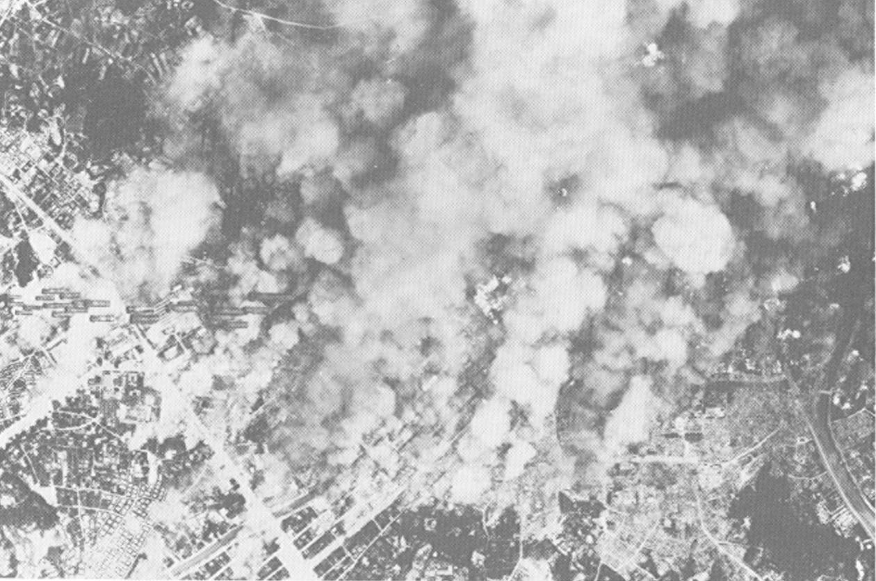 THE STRATEGIC AIR WAR AGAINST GERMANY AND JAPAN: A MEMOIR (Haywood S. Hansell, Jr., 1986)