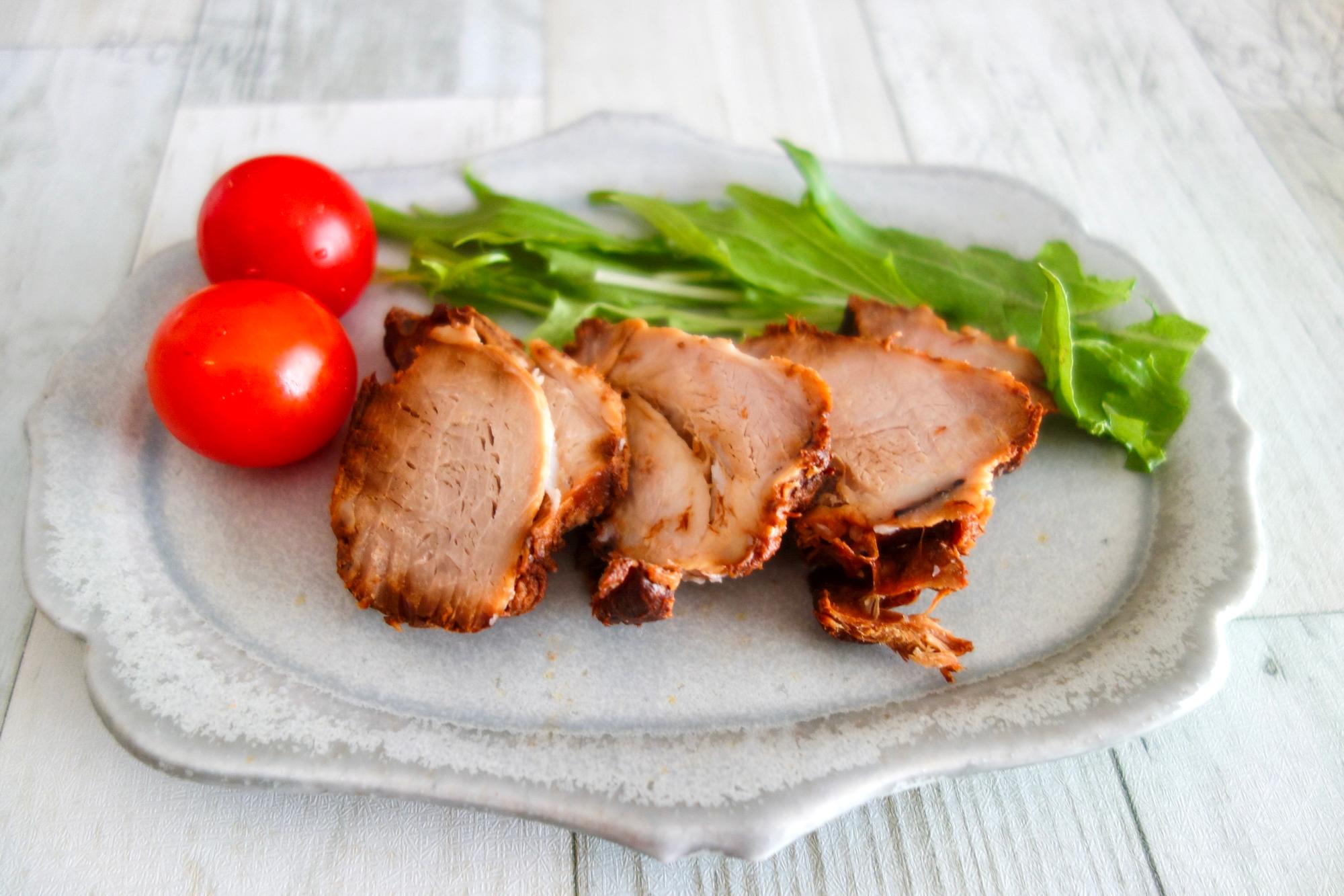 ラーメン、チャーハン、チャーシュー丼に　茨城産焼豚（100g340円税込）（こちらは商品提供いただきました）
