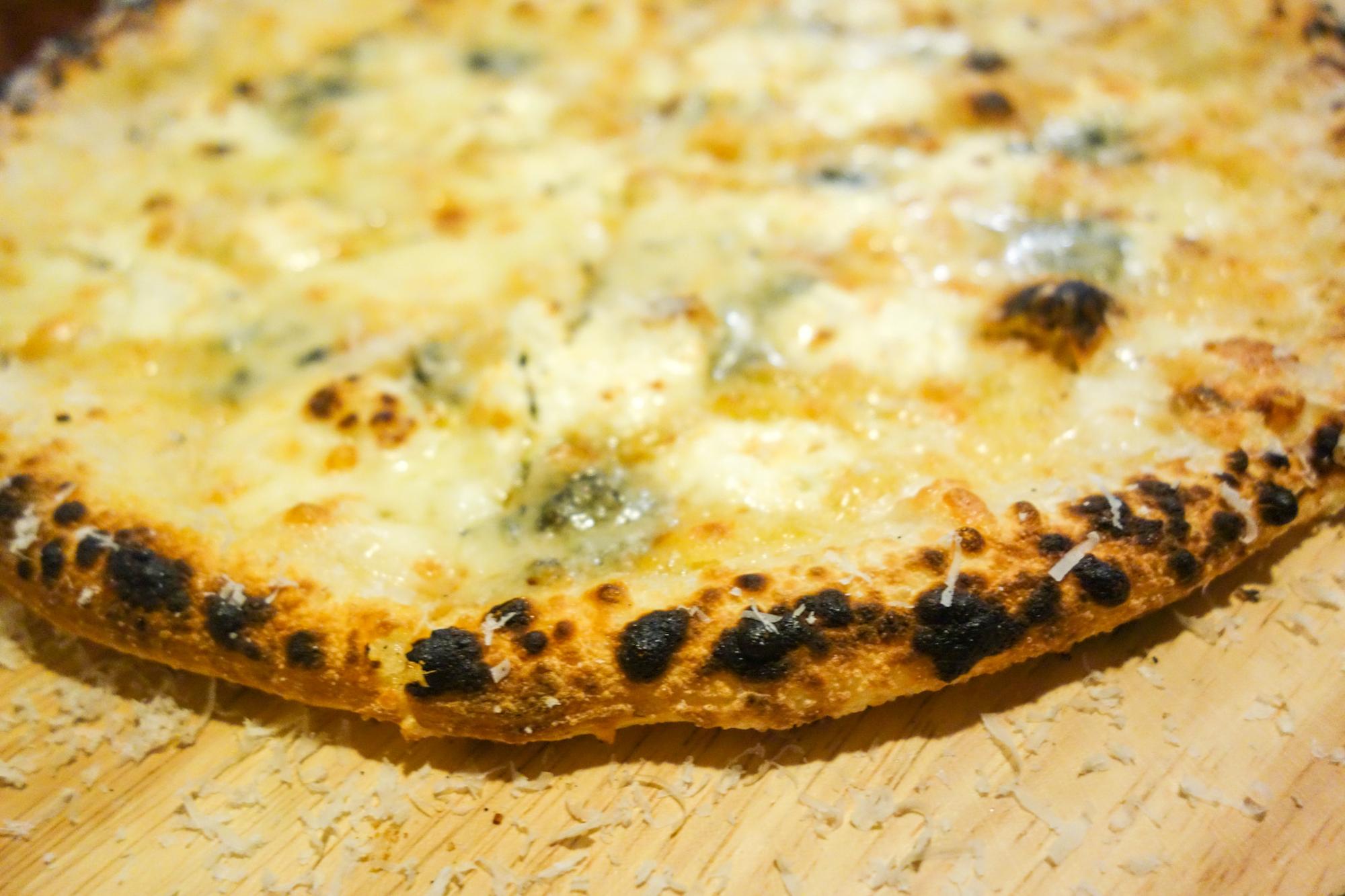 4種のチーズとハチミツ（1,700円税別）