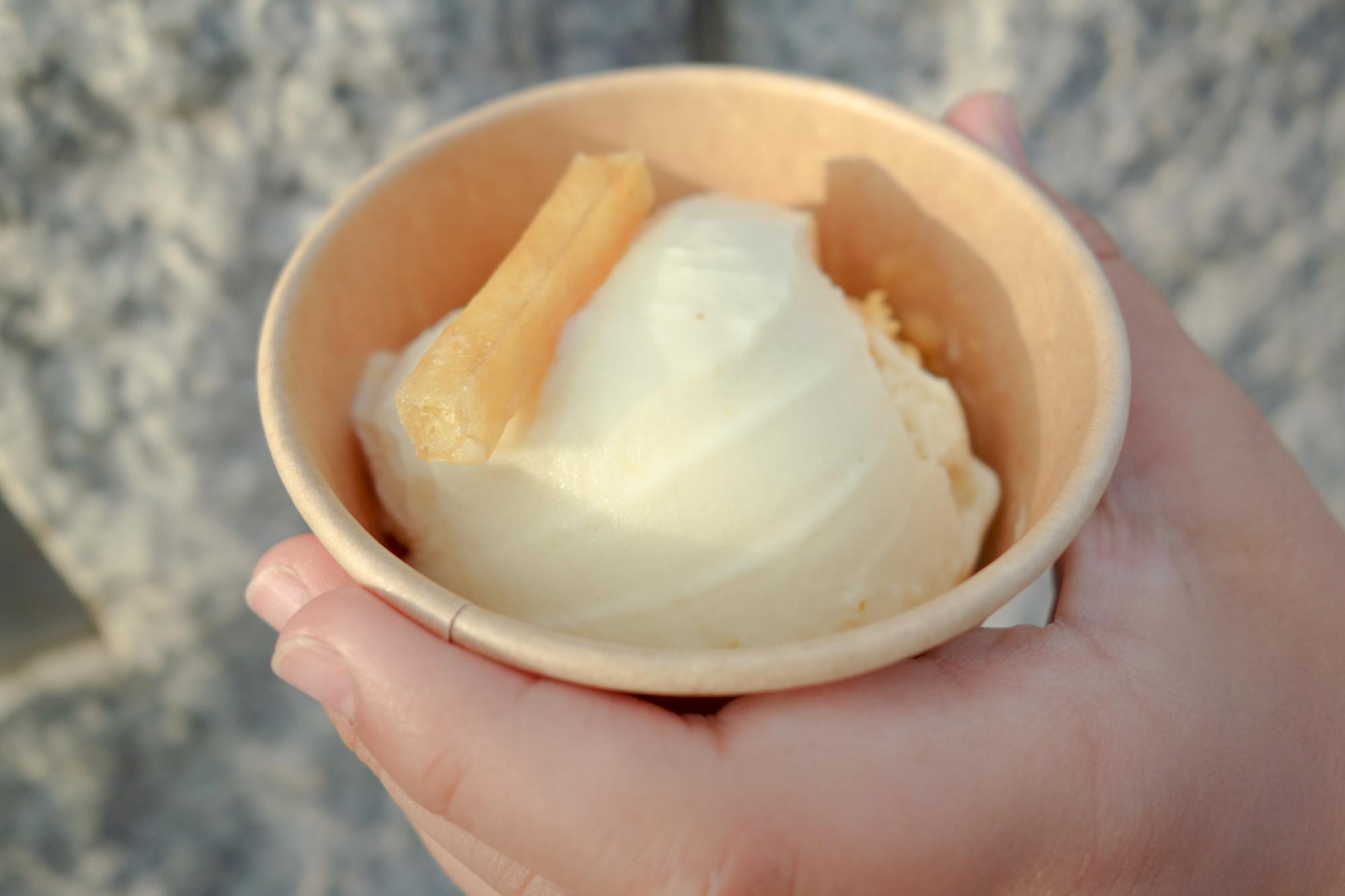 子どもの手にもなじむ大きさのカップ（シングル）