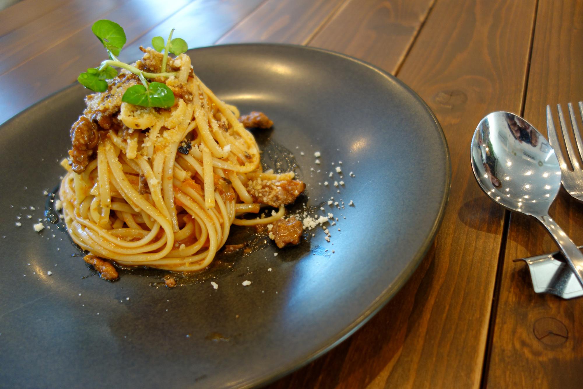 合挽き肉ときのこのボロネーゼ トマトソースパスタ（1,280円）