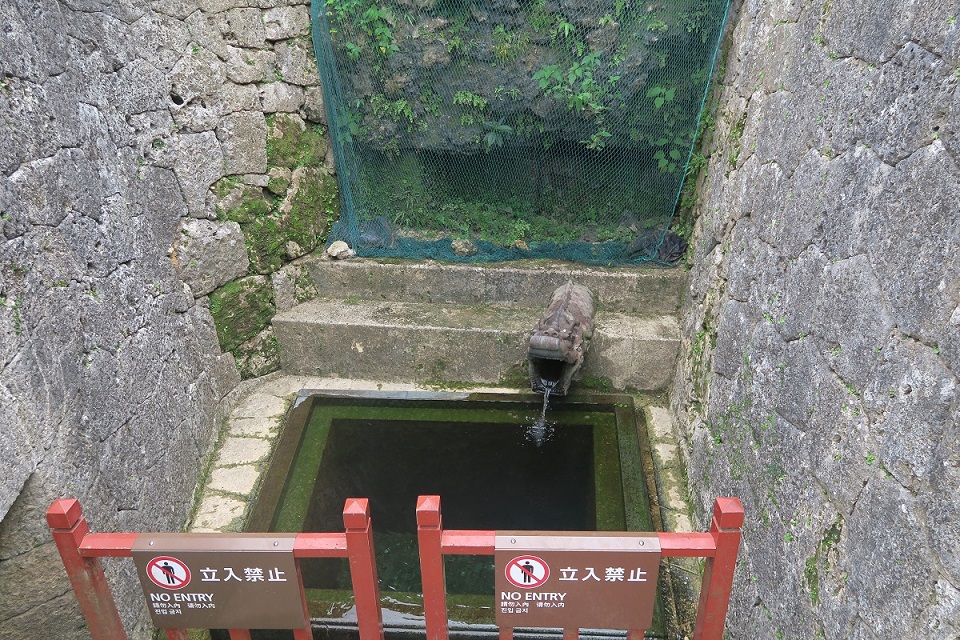 首里城にある龍樋