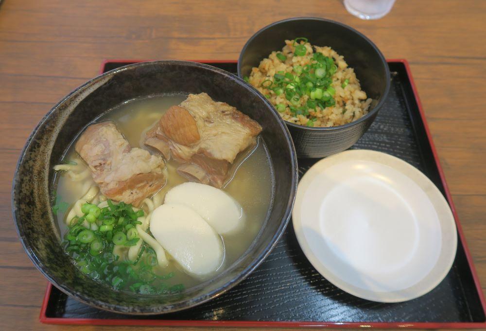 ソーキそばとじゅーしー