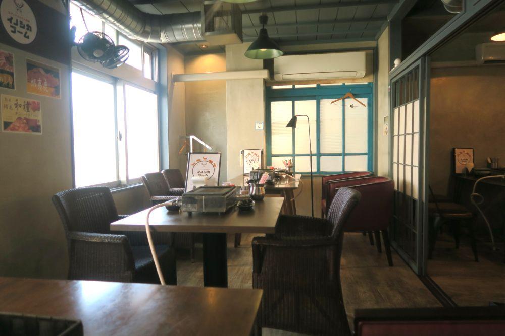 「イノシカブーム」の店内。