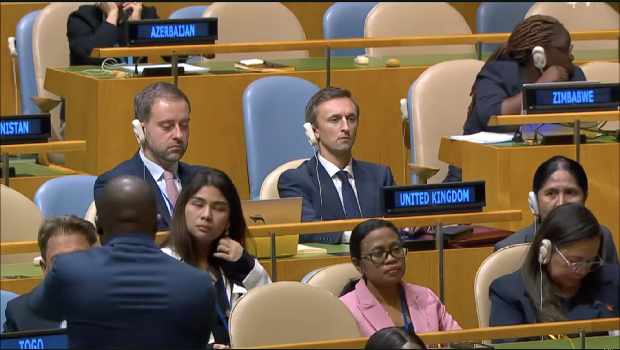 英国側も静かに演説に耳を傾けていた　UN YouTubeより