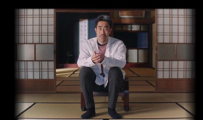 「ザ・コンテスタント」で当時と現在の心境を語る、なすび(Huluのウェブサイトから、キャプチャー)