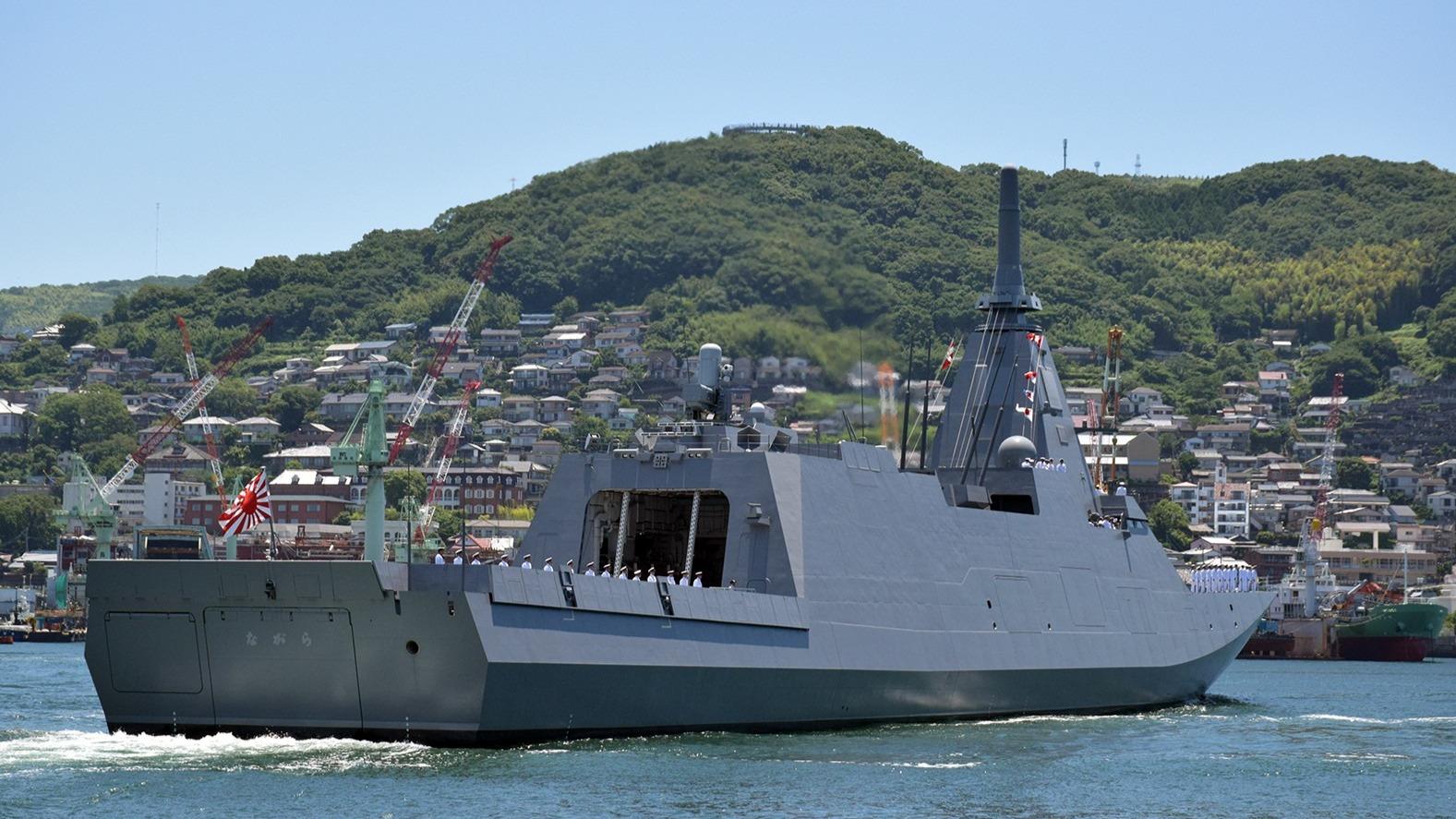 海上護衛艦　3インチ 海自最新ステルス護衛艦「ながら」就役 もがみ型10番艦、呉配備