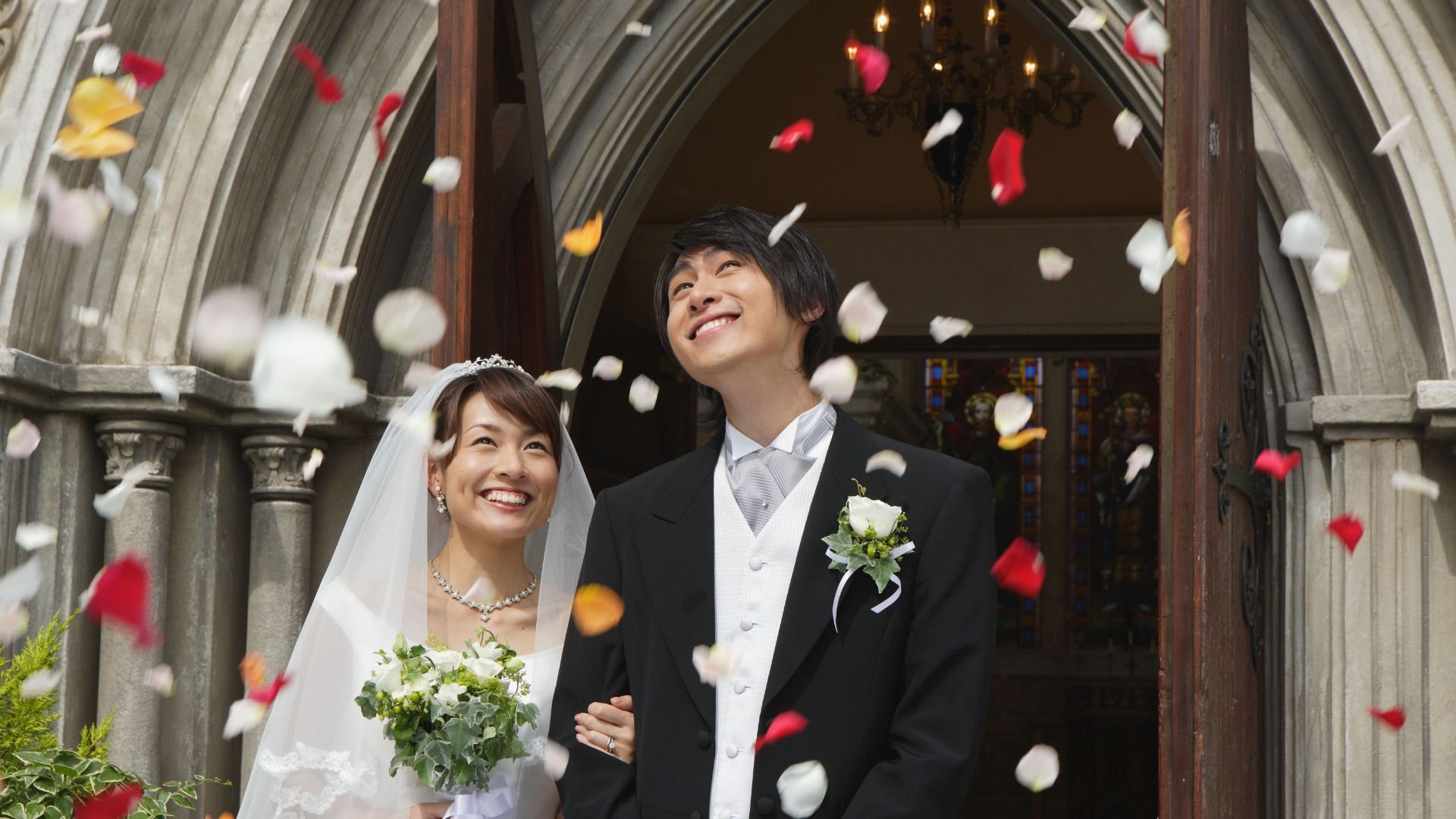 結婚式の加害性 他人の幸せ 私たちは傷つけあいながら許しあいながら生きている 碓井真史 個人 Yahoo ニュース